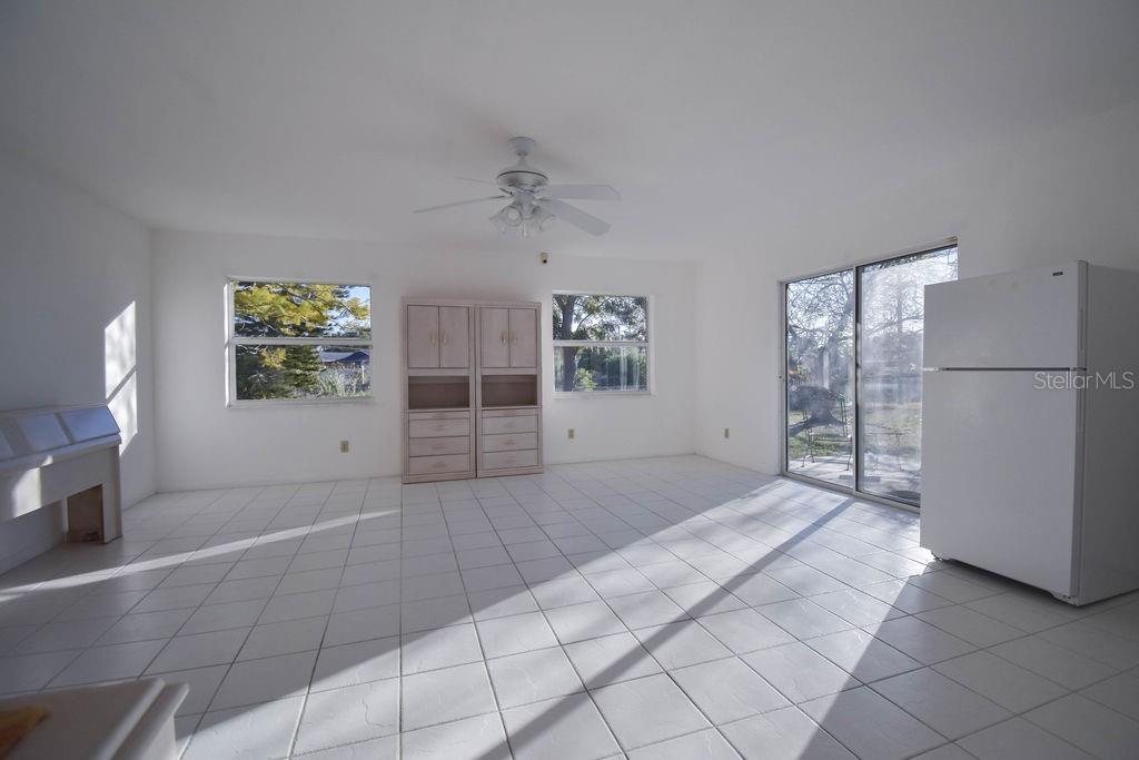 Image 20 of 46 For 5952 52nd Avenue N