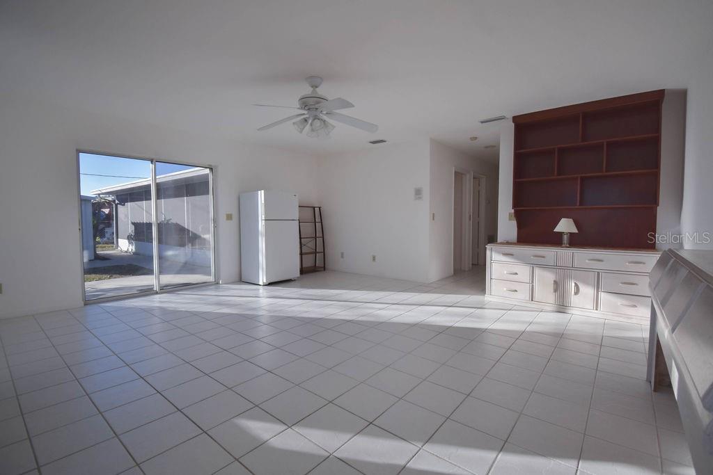 Image 22 of 46 For 5952 52nd Avenue N