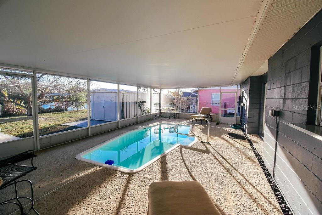 Image 3 of 46 For 5952 52nd Avenue N