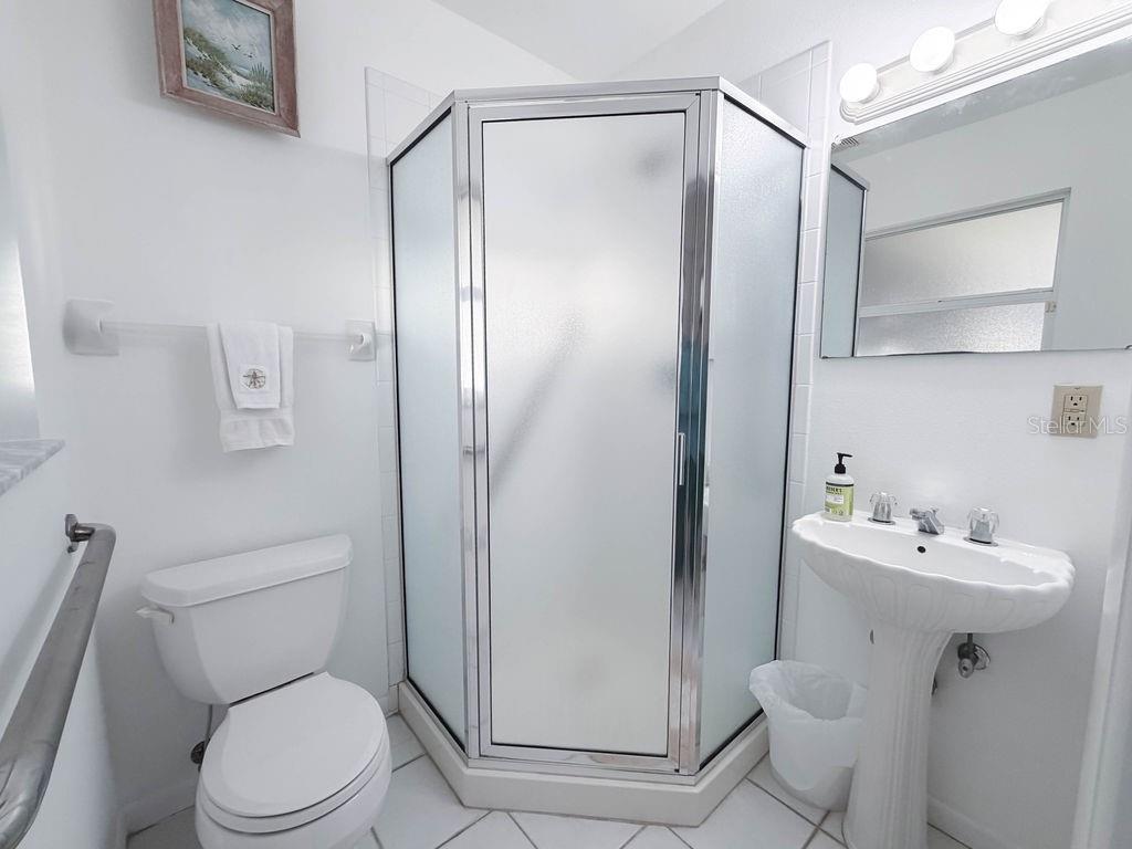 Image 34 of 46 For 5952 52nd Avenue N