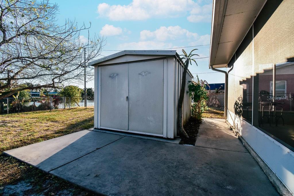 Image 40 of 46 For 5952 52nd Avenue N