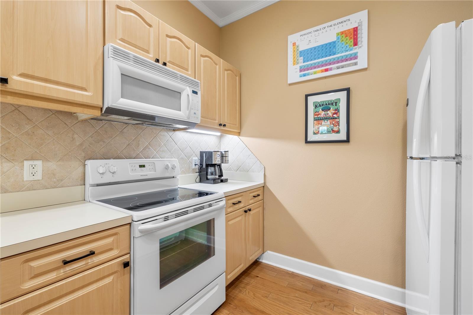 Image 18 of 51 For 11951 Sheldon Road