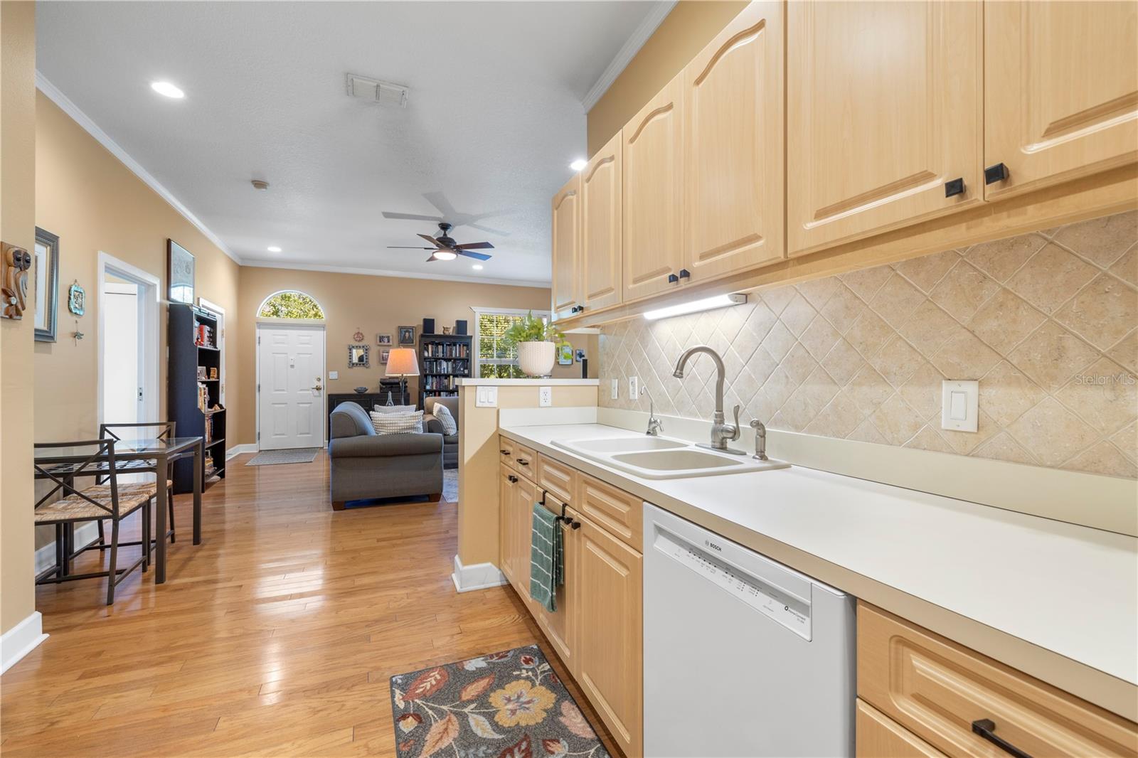 Image 20 of 51 For 11951 Sheldon Road