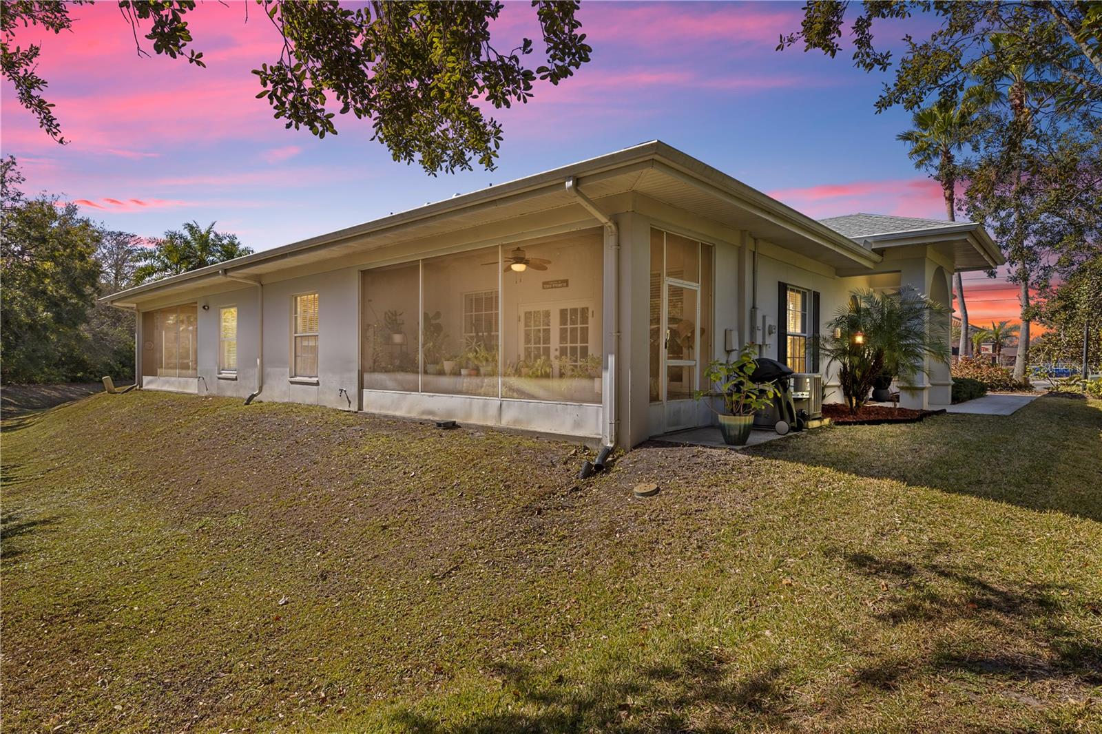 Image 36 of 51 For 11951 Sheldon Road