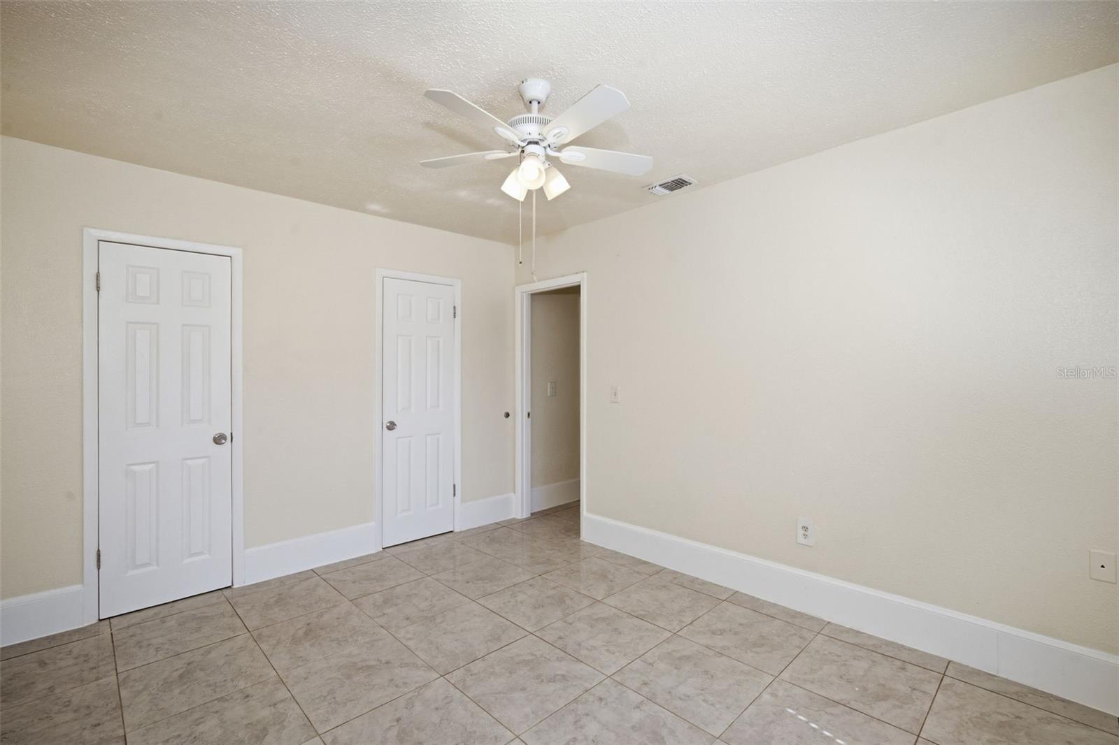 Image 25 of 31 For 1324 Nassau Street