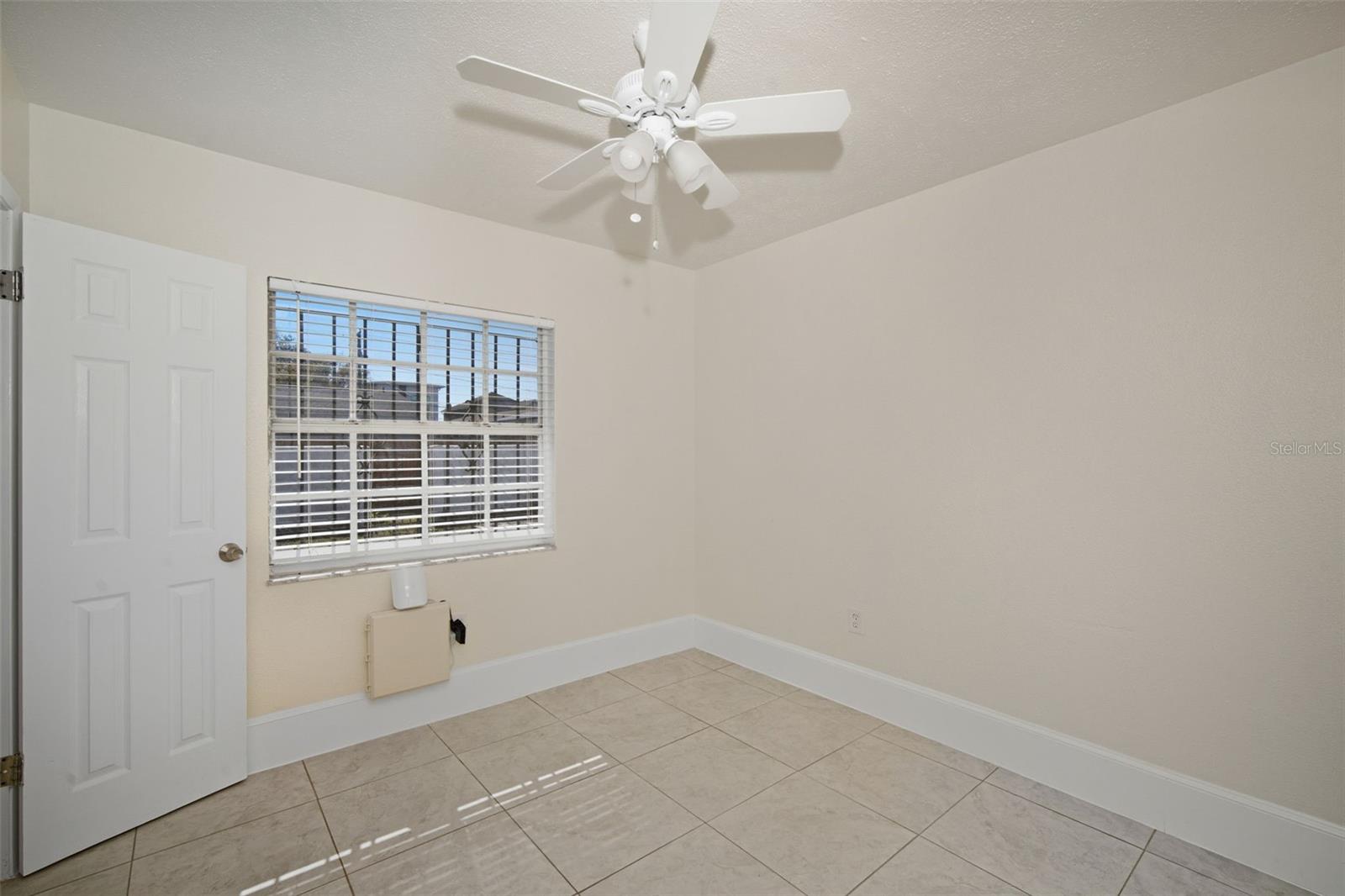 Image 26 of 31 For 1324 Nassau Street