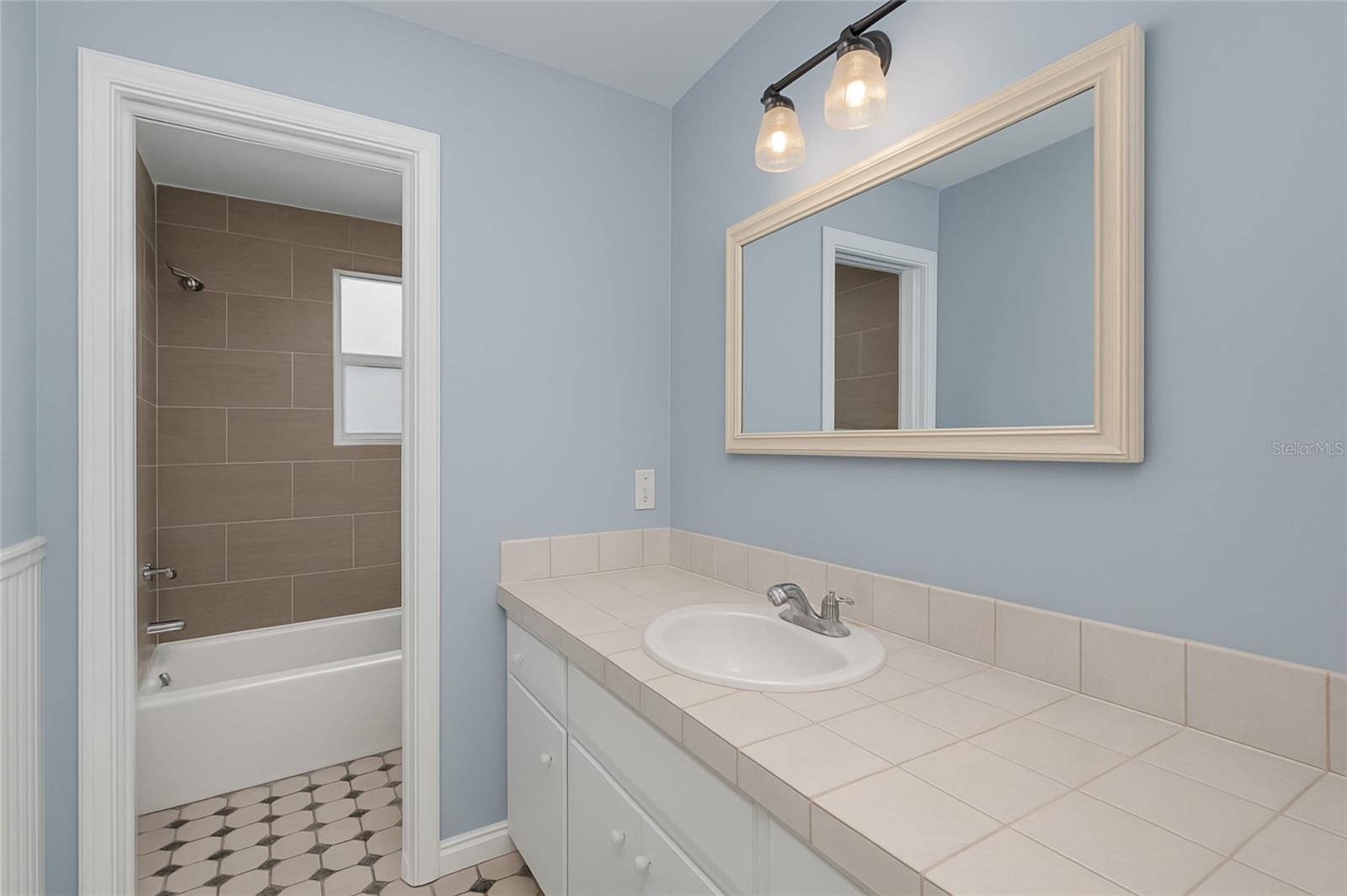 Image 22 of 38 For 4107 Hudson Way