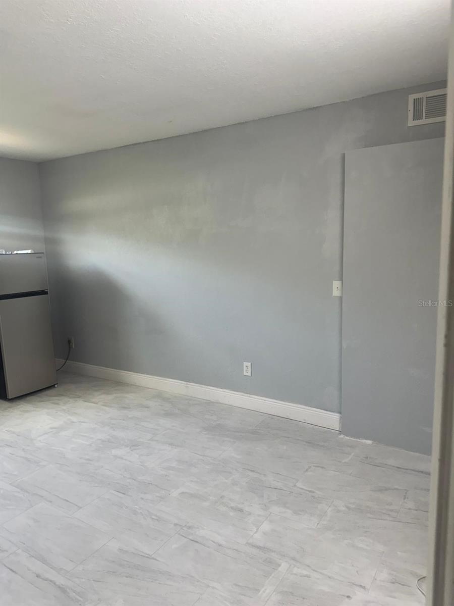 Image 29 of 38 For 4107 Hudson Way