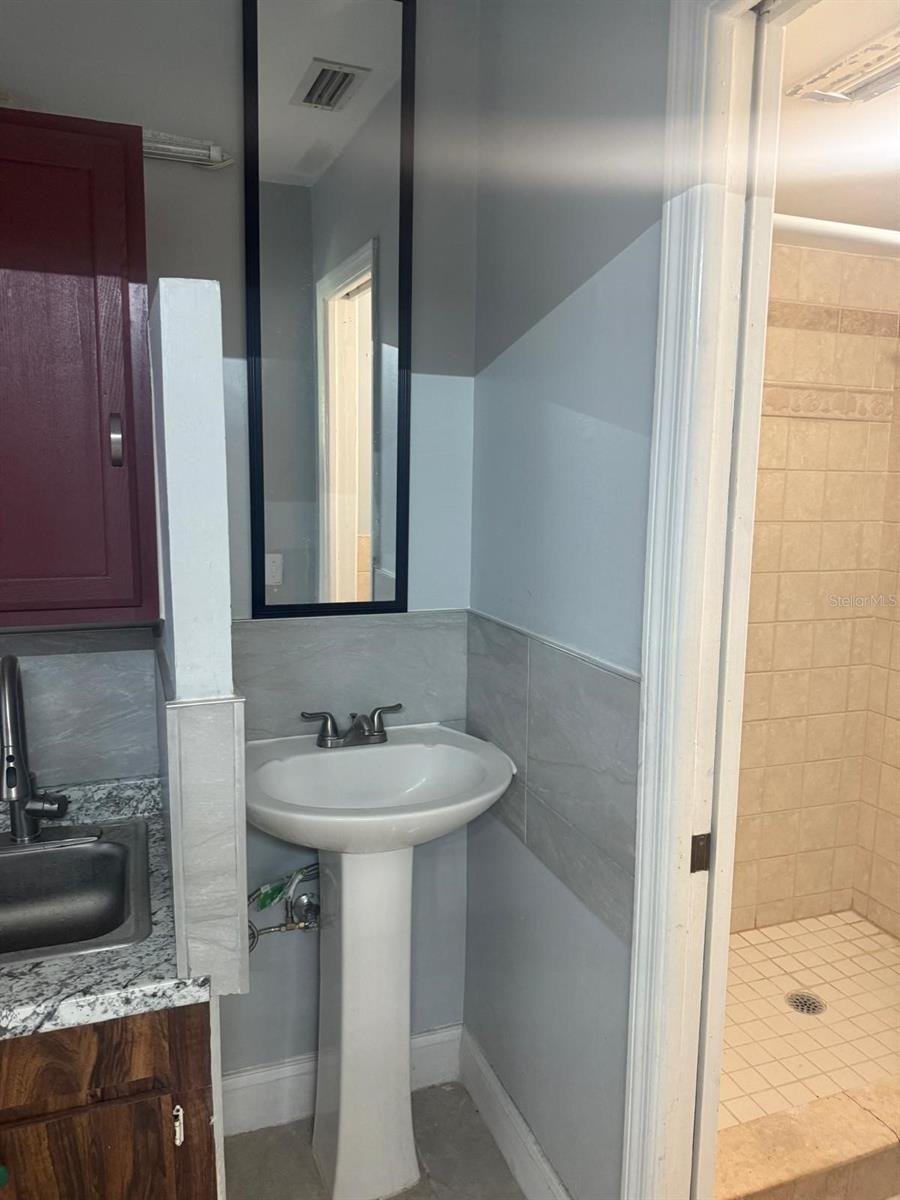 Image 32 of 38 For 4107 Hudson Way