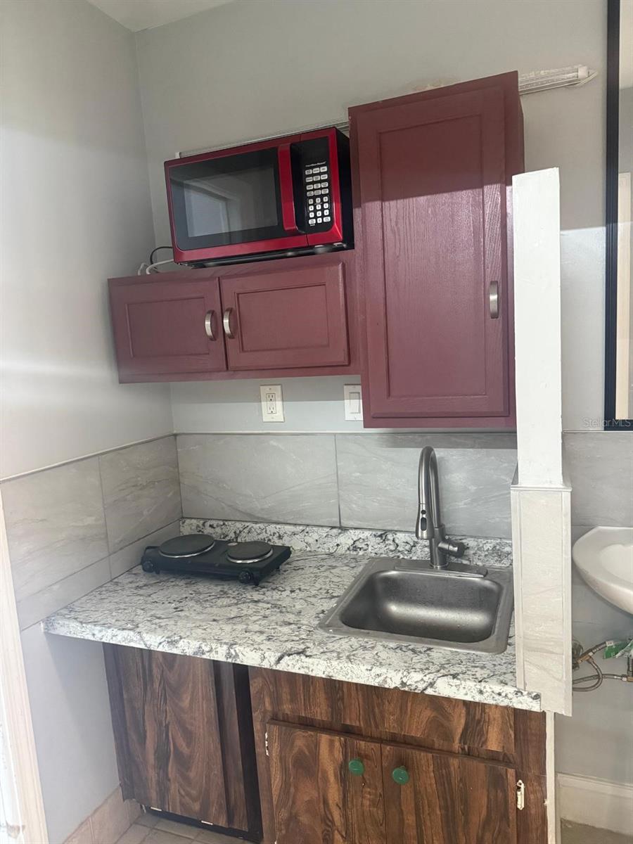 Image 33 of 38 For 4107 Hudson Way