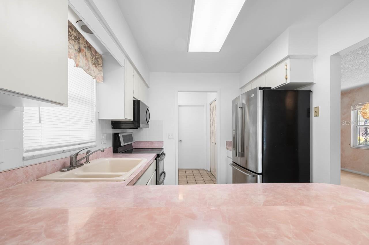 Image 18 of 58 For 7506 Armand Circle