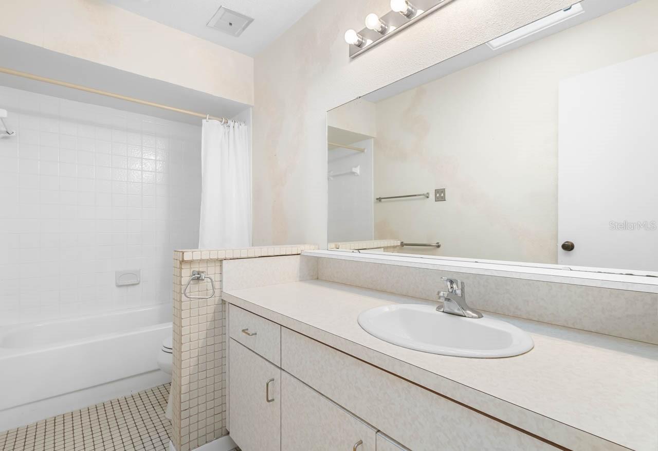 Image 30 of 58 For 7506 Armand Circle