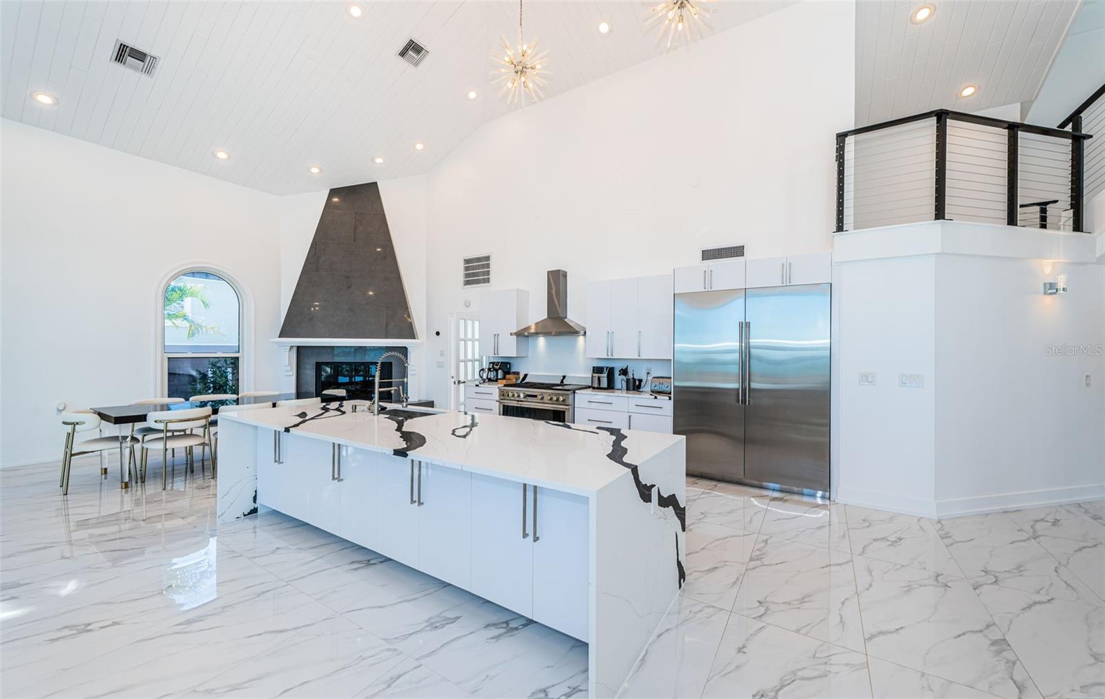 Listing photo id 18 for 5212 62nd Avenue S