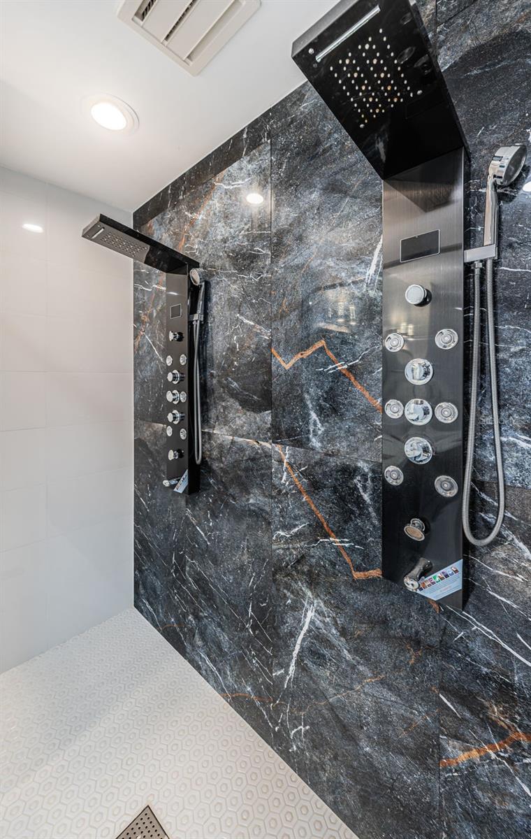 Listing photo id 59 for 5212 62nd Avenue S