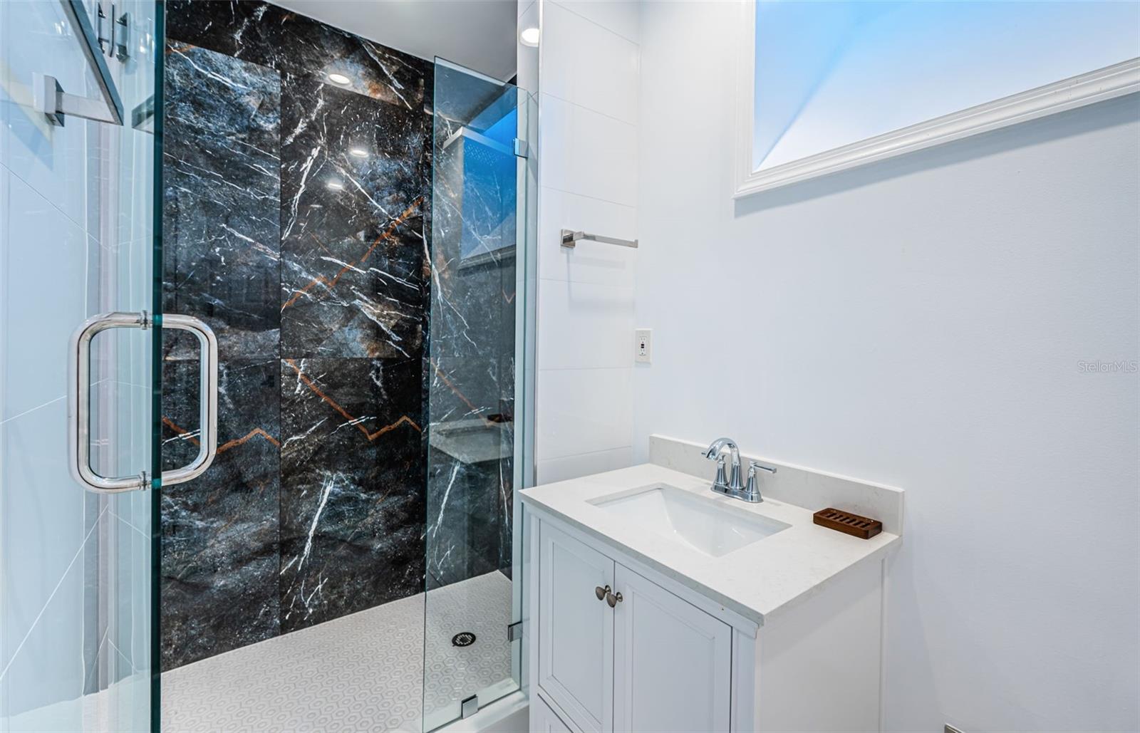 Listing photo id 66 for 5212 62nd Avenue S