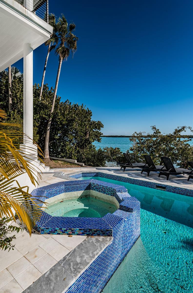 Listing photo id 73 for 5212 62nd Avenue S