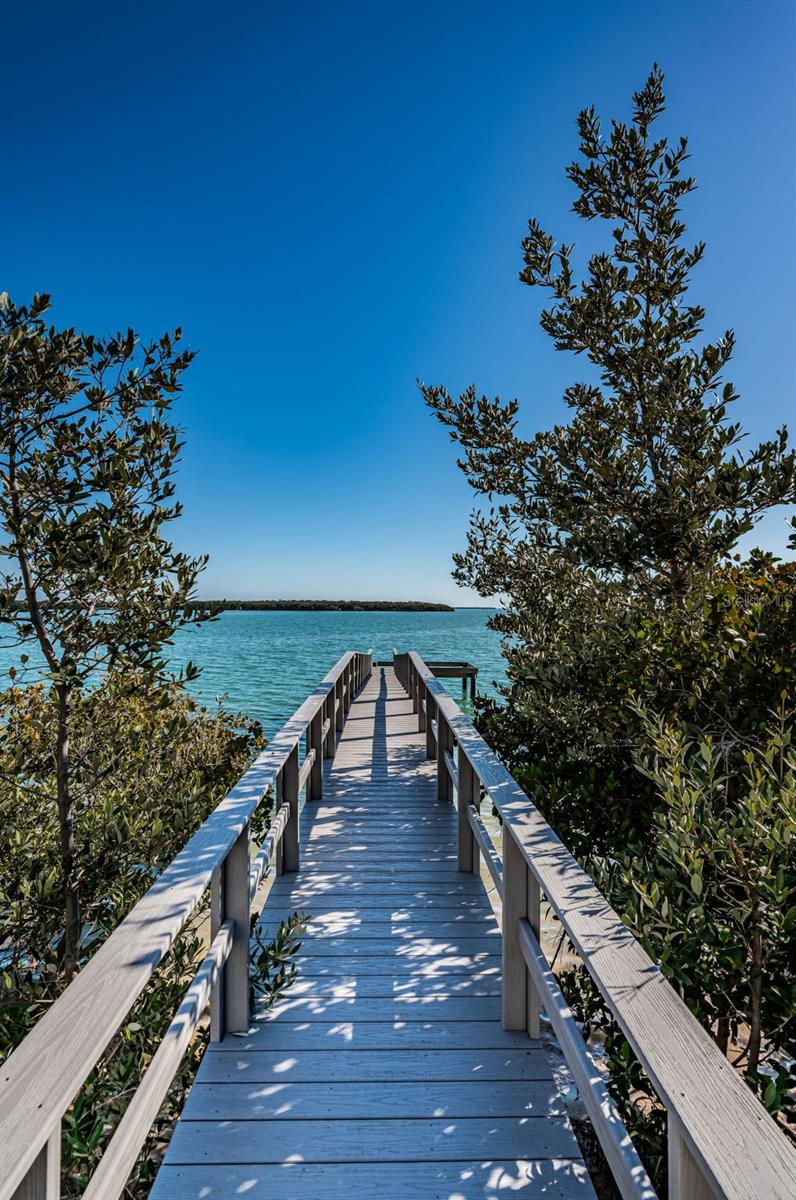 Listing photo id 81 for 5212 62nd Avenue S