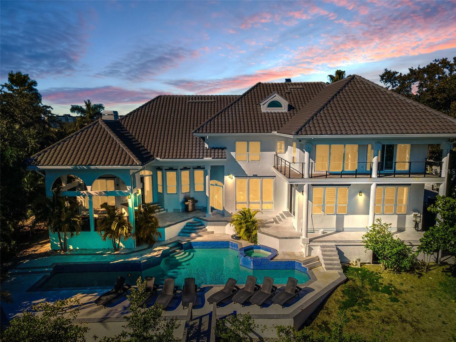 Listing photo id 86 for 5212 62nd Avenue S