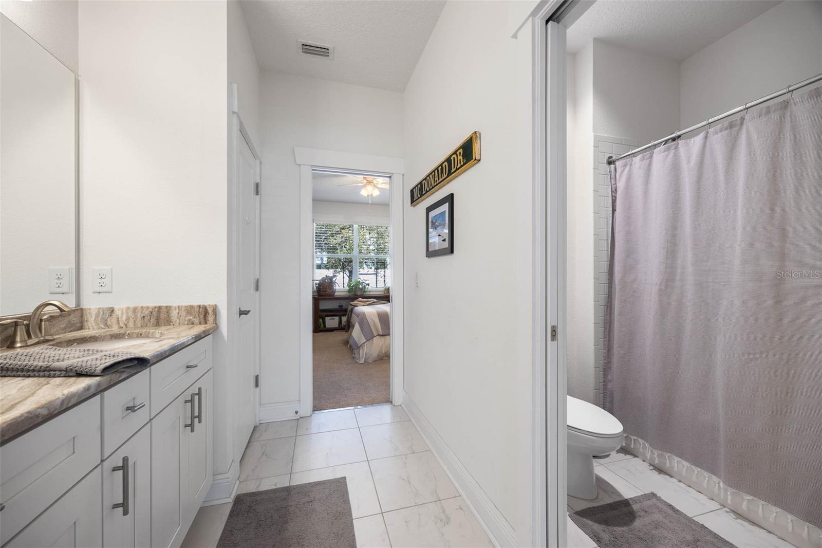 Image 27 of 37 For 4005 El Prado Boulevard