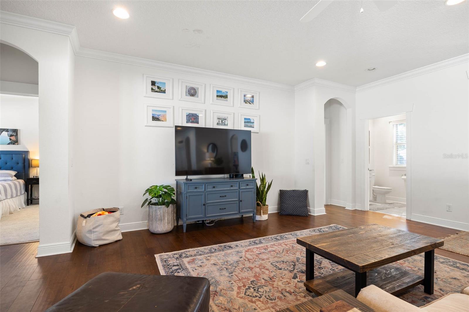 Image 8 of 37 For 4005 El Prado Boulevard