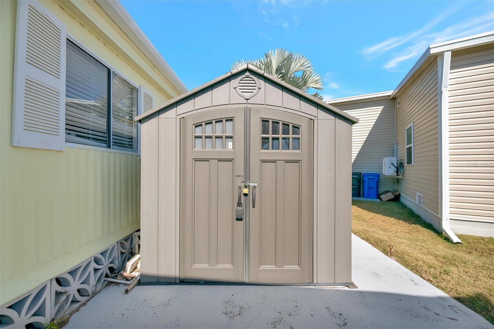 Image 10 of 67 For 129 Saint Lucia Loop