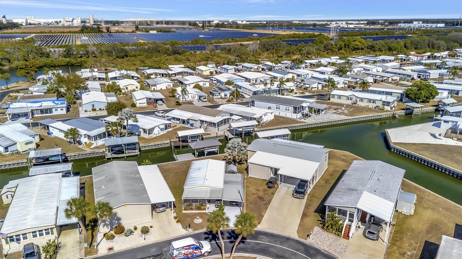 Image 22 of 67 For 129 Saint Lucia Loop