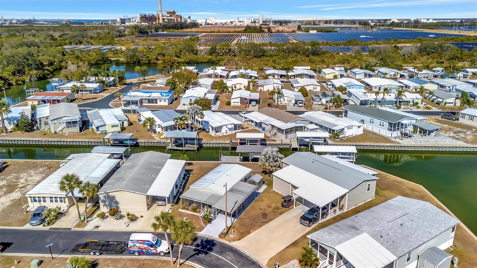 Image 23 of 67 For 129 Saint Lucia Loop