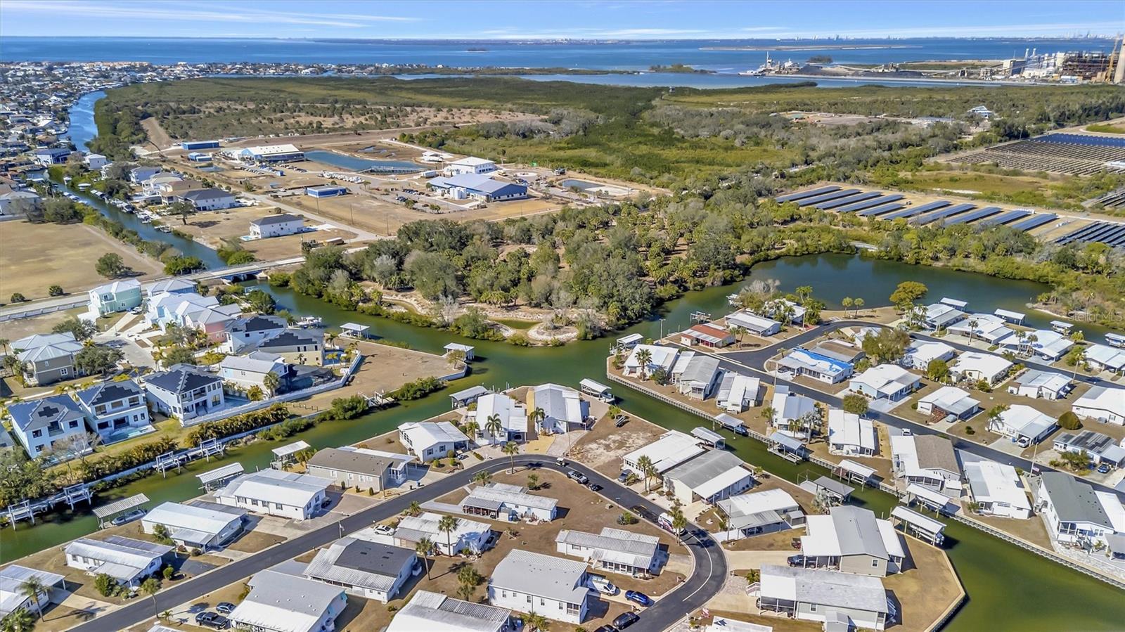 Image 24 of 67 For 129 Saint Lucia Loop