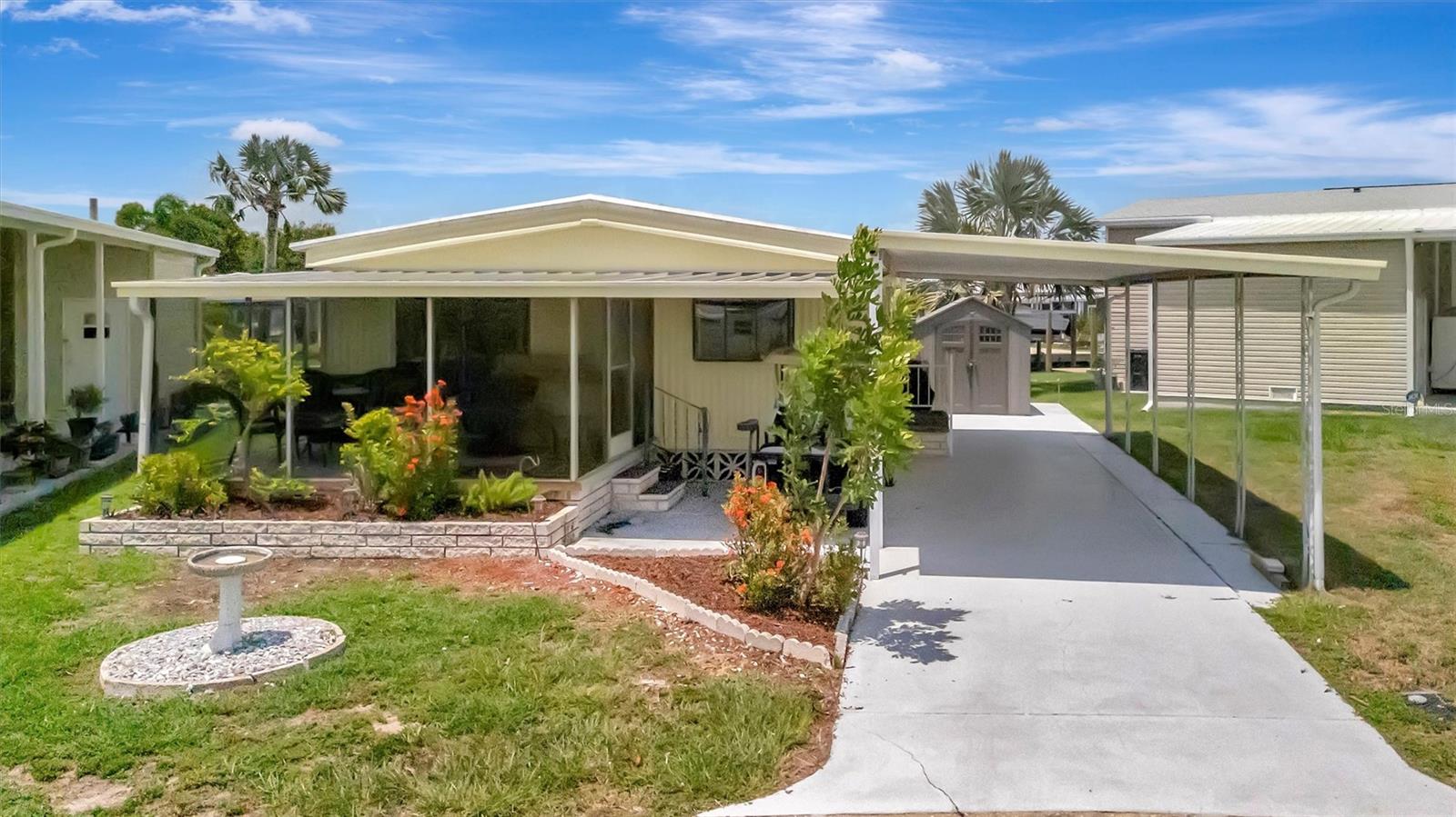 Image 32 of 67 For 129 Saint Lucia Loop