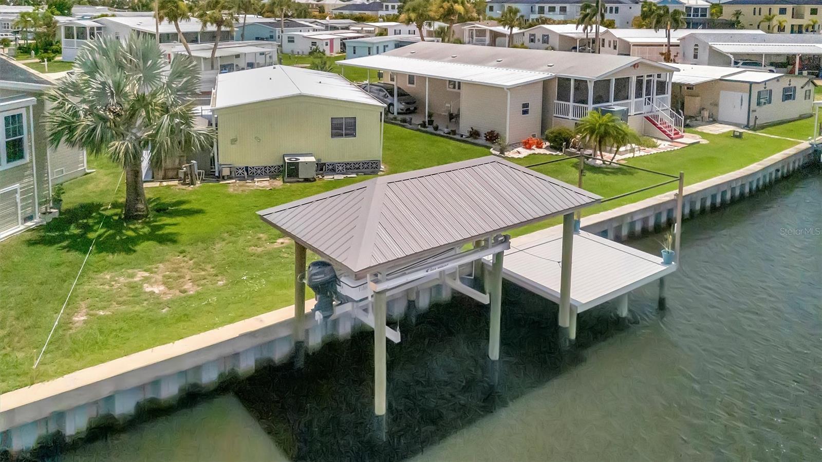 Image 36 of 67 For 129 Saint Lucia Loop