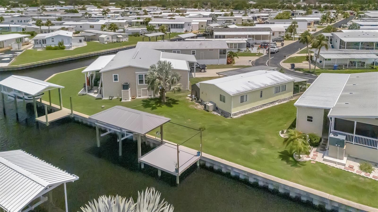 Image 37 of 67 For 129 Saint Lucia Loop