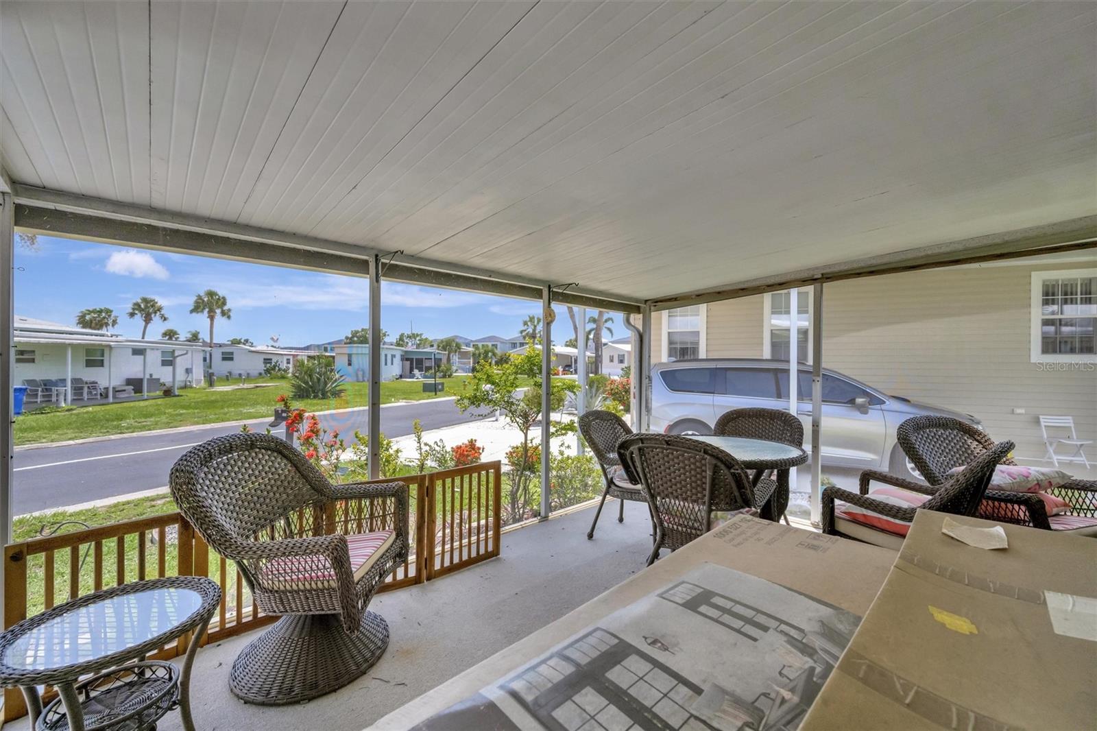 Image 39 of 67 For 129 Saint Lucia Loop