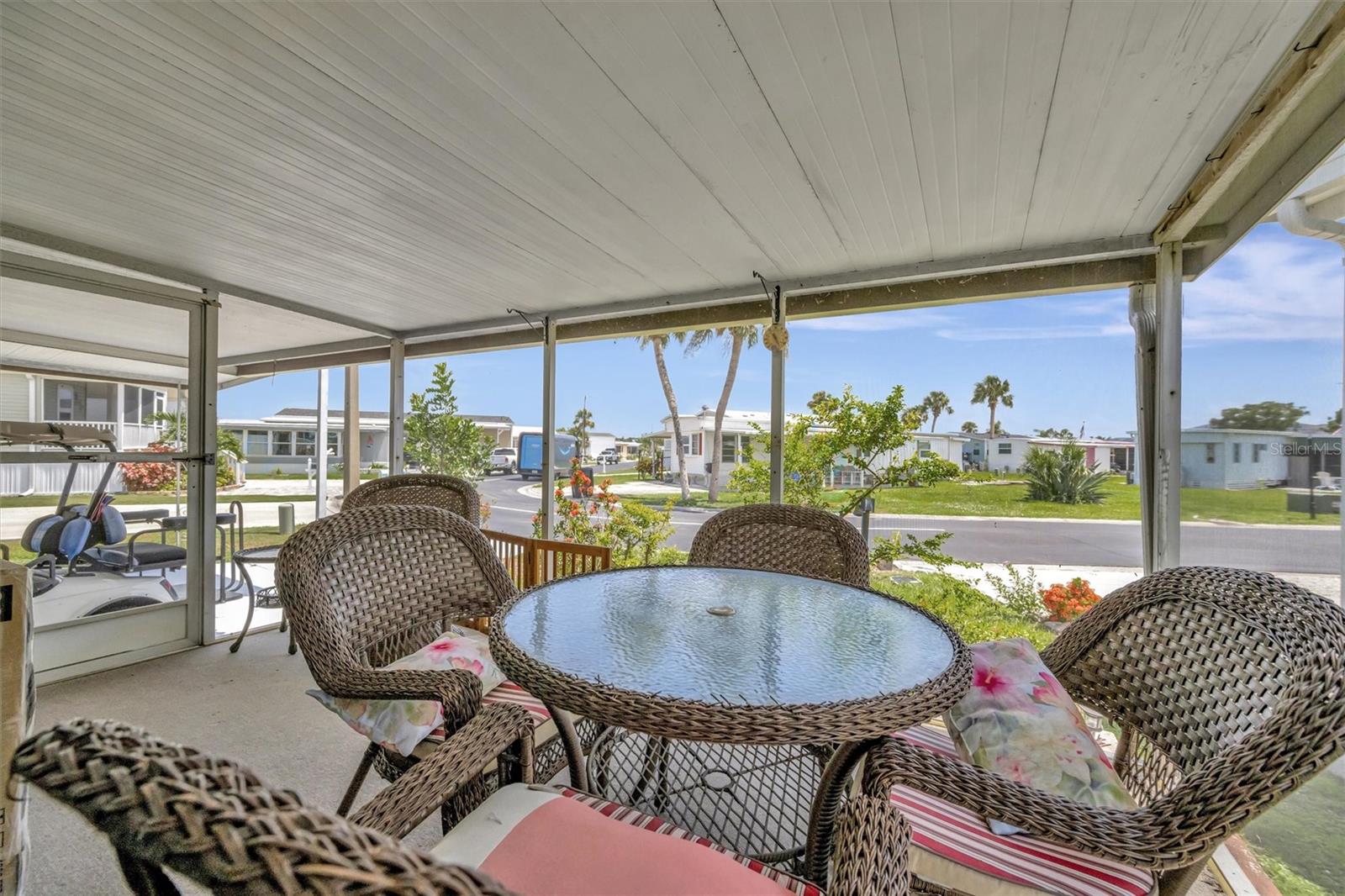 Image 41 of 67 For 129 Saint Lucia Loop