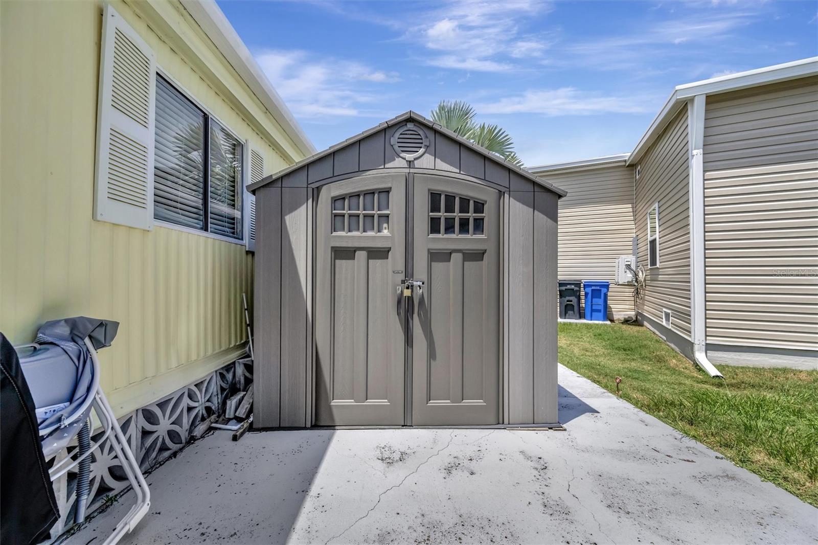 Image 43 of 67 For 129 Saint Lucia Loop