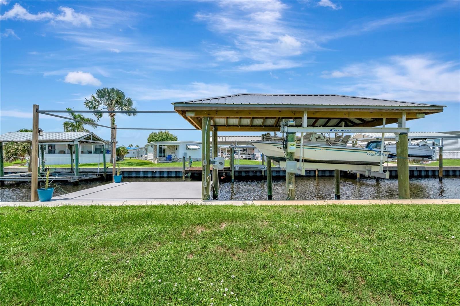 Image 44 of 67 For 129 Saint Lucia Loop