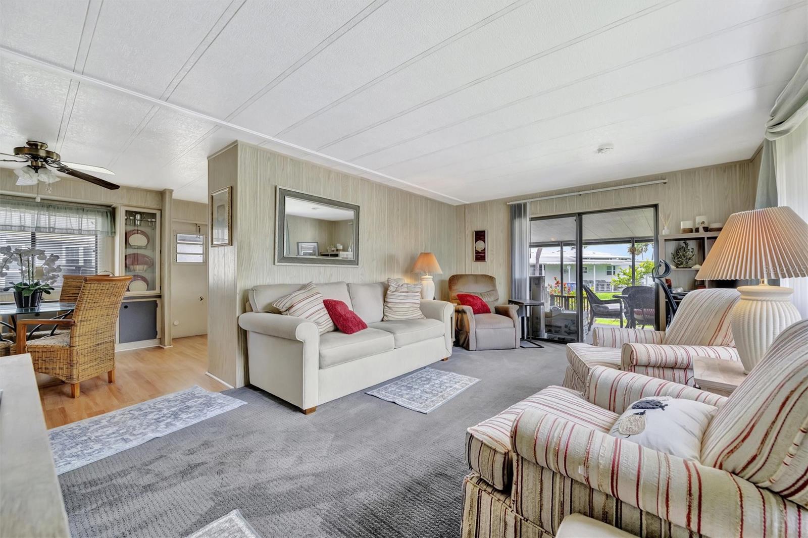 Image 53 of 67 For 129 Saint Lucia Loop