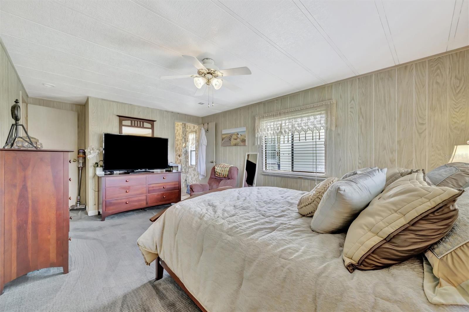 Image 60 of 67 For 129 Saint Lucia Loop