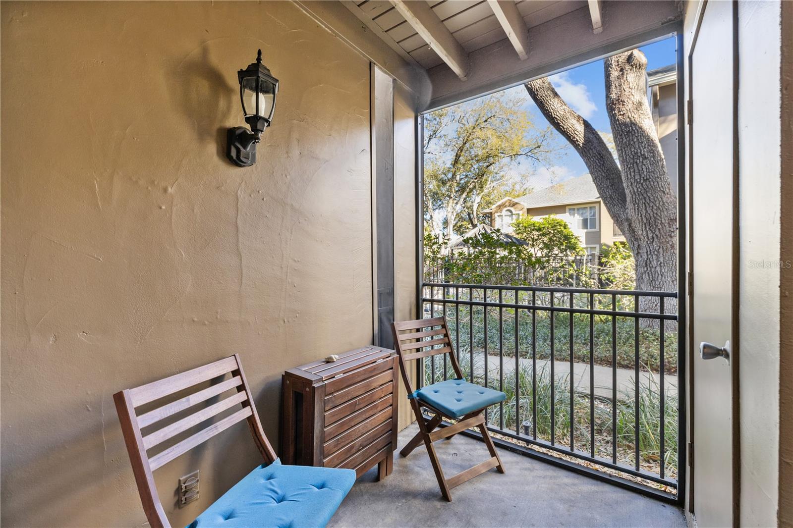 Image 11 of 30 For 607 Westland Avenue 1