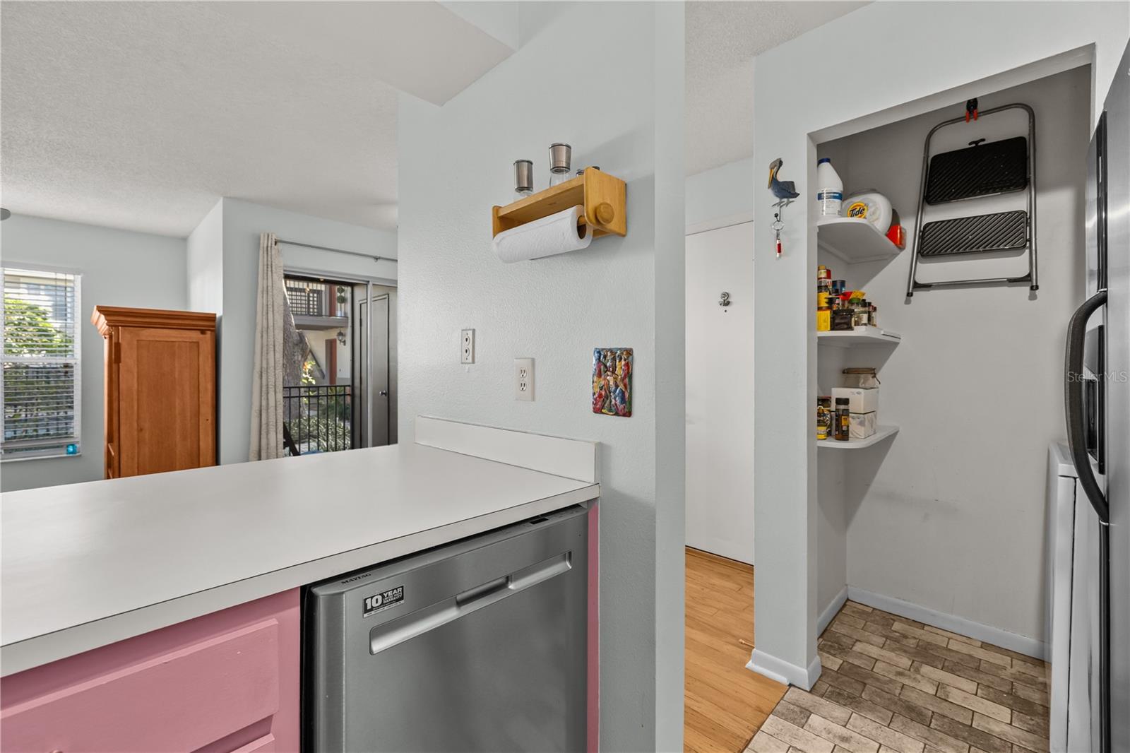 Image 22 of 30 For 607 Westland Avenue 1