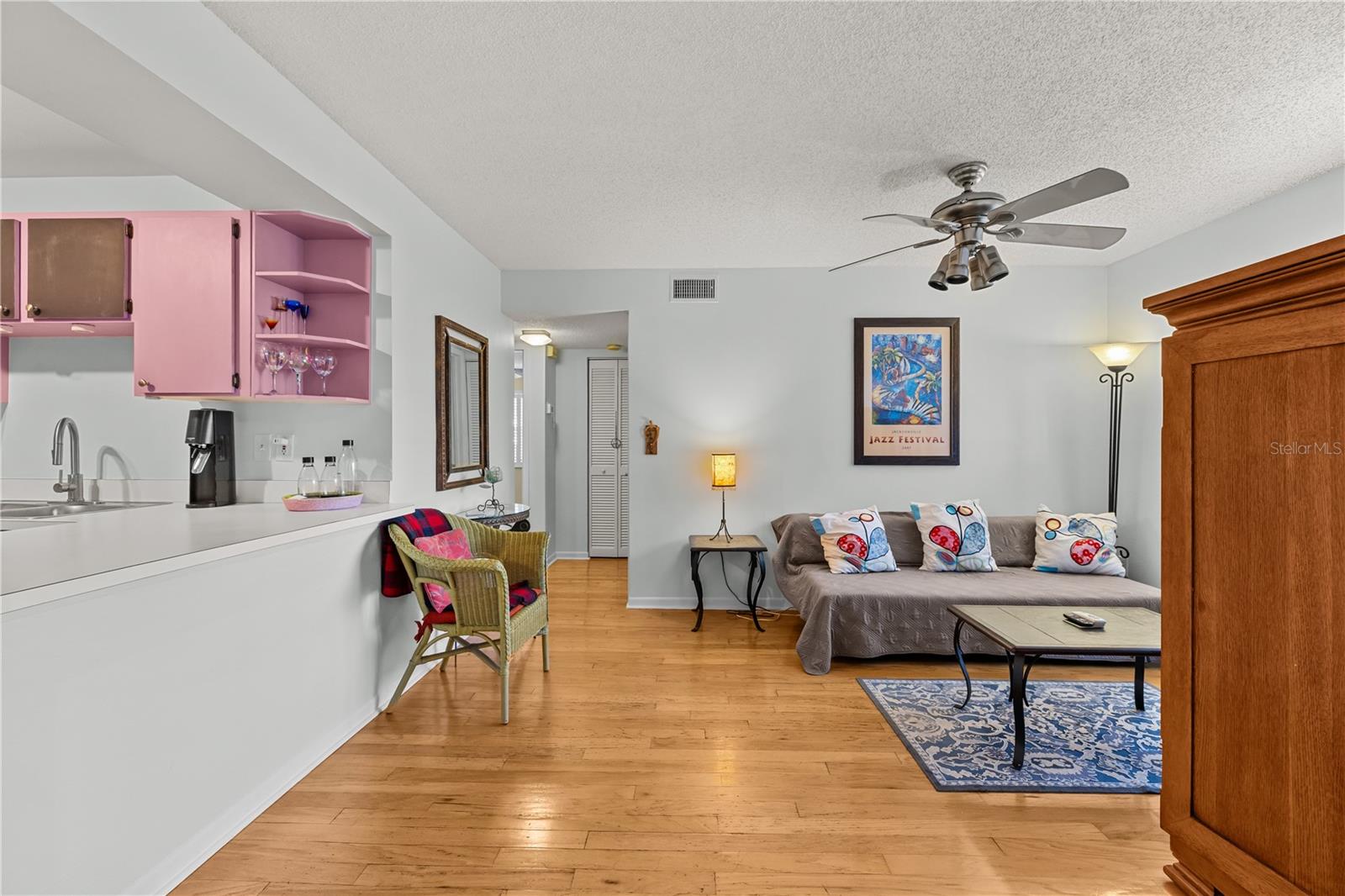 Image 6 of 30 For 607 Westland Avenue 1