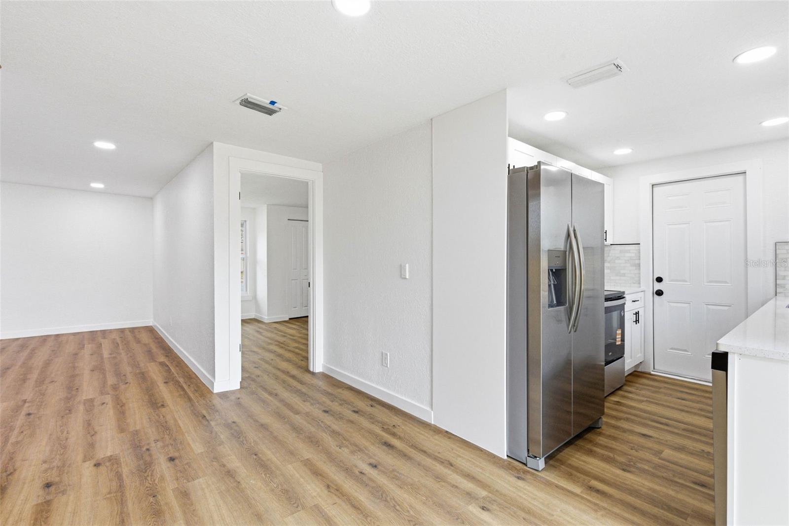 Image 13 of 41 For 6416 Eden Lane