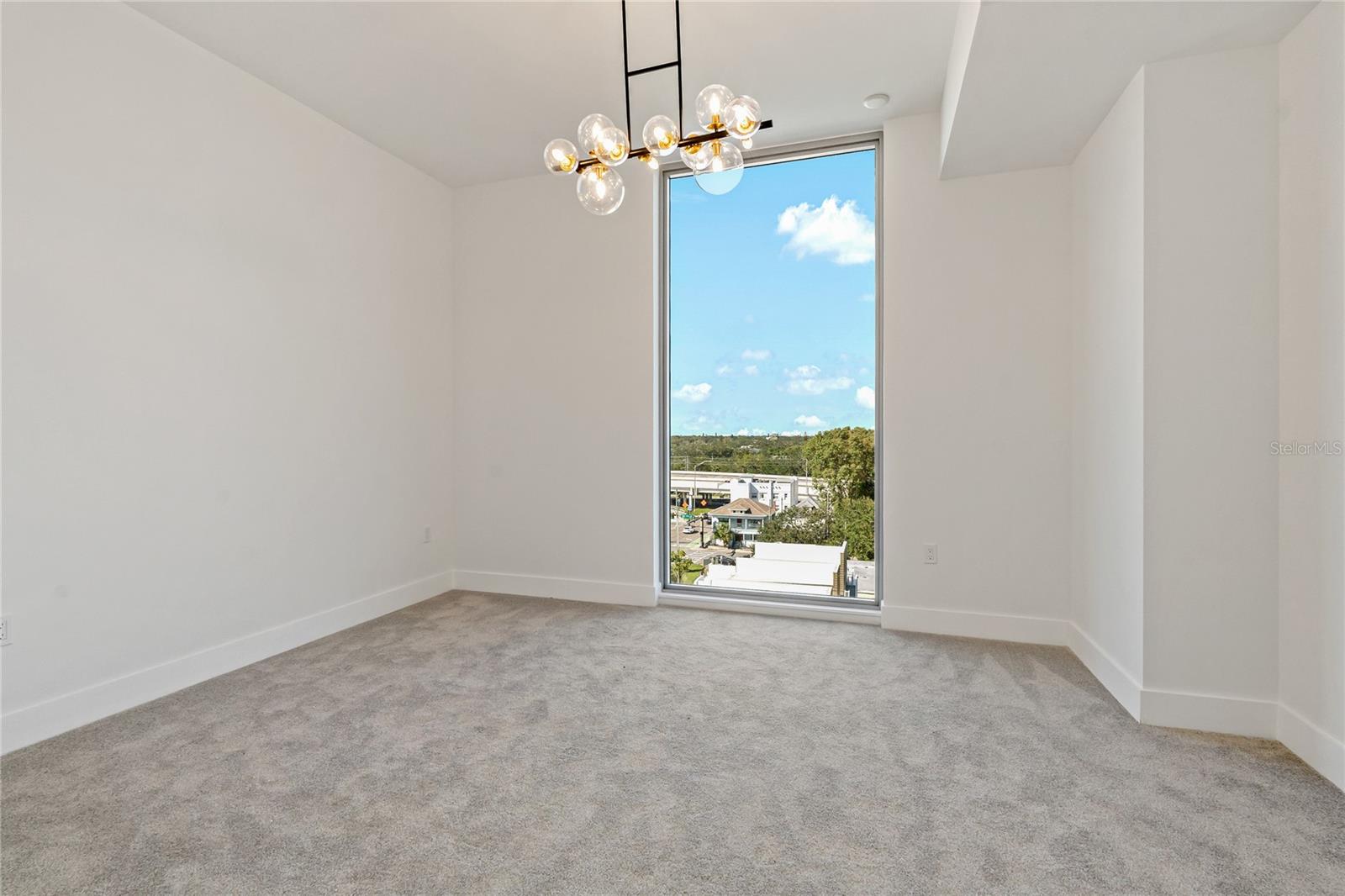 Image 32 of 53 For 777 3rd Avenue N 803