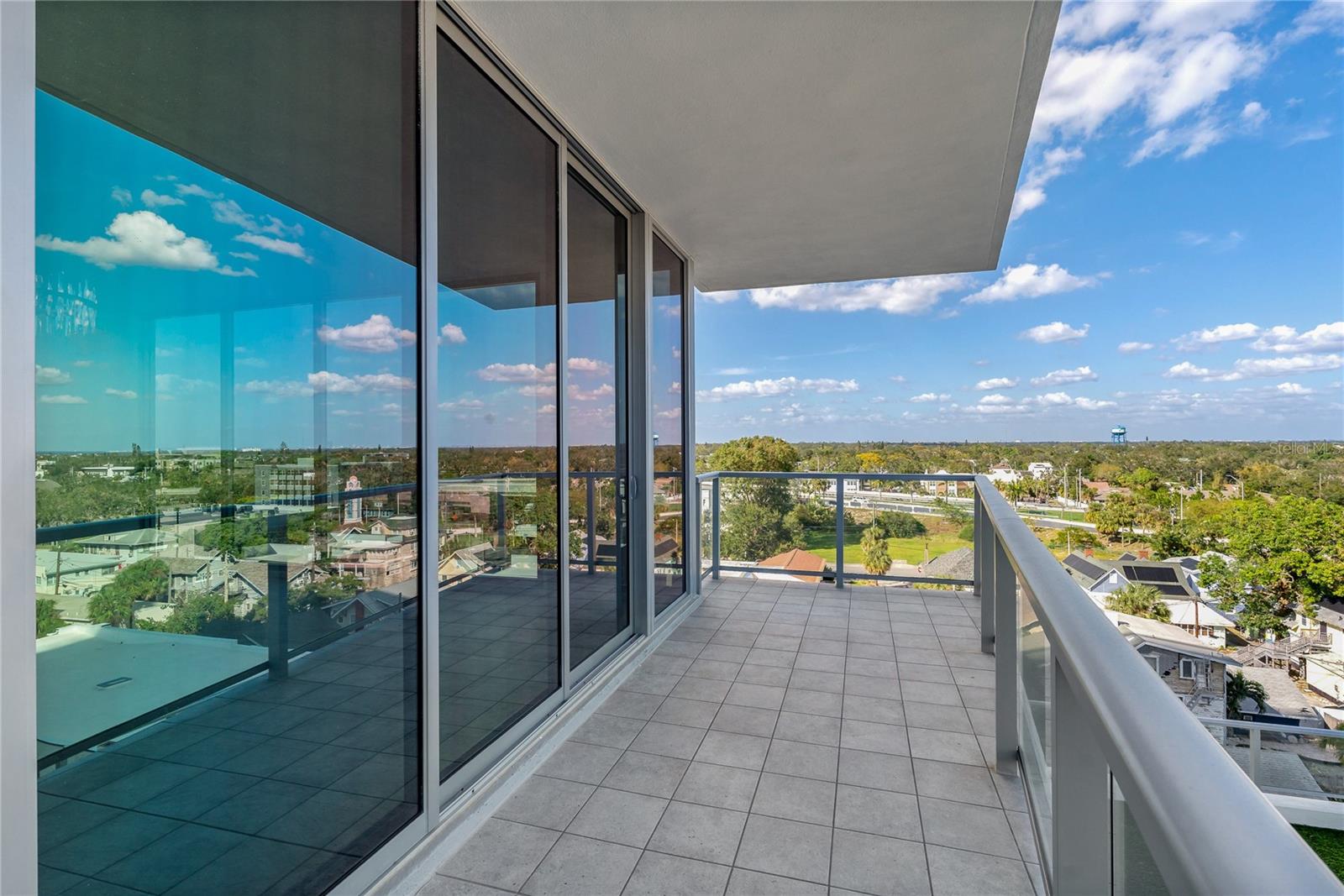 Image 37 of 53 For 777 3rd Avenue N 803