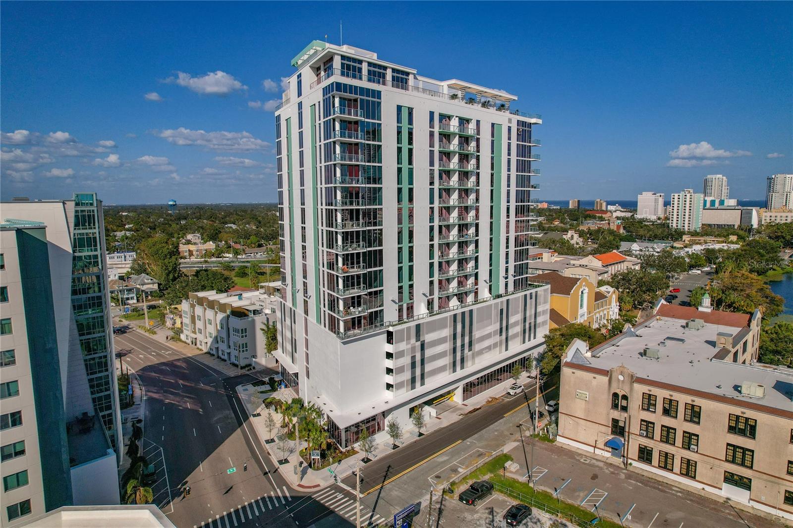 Image 48 of 53 For 777 3rd Avenue N 803