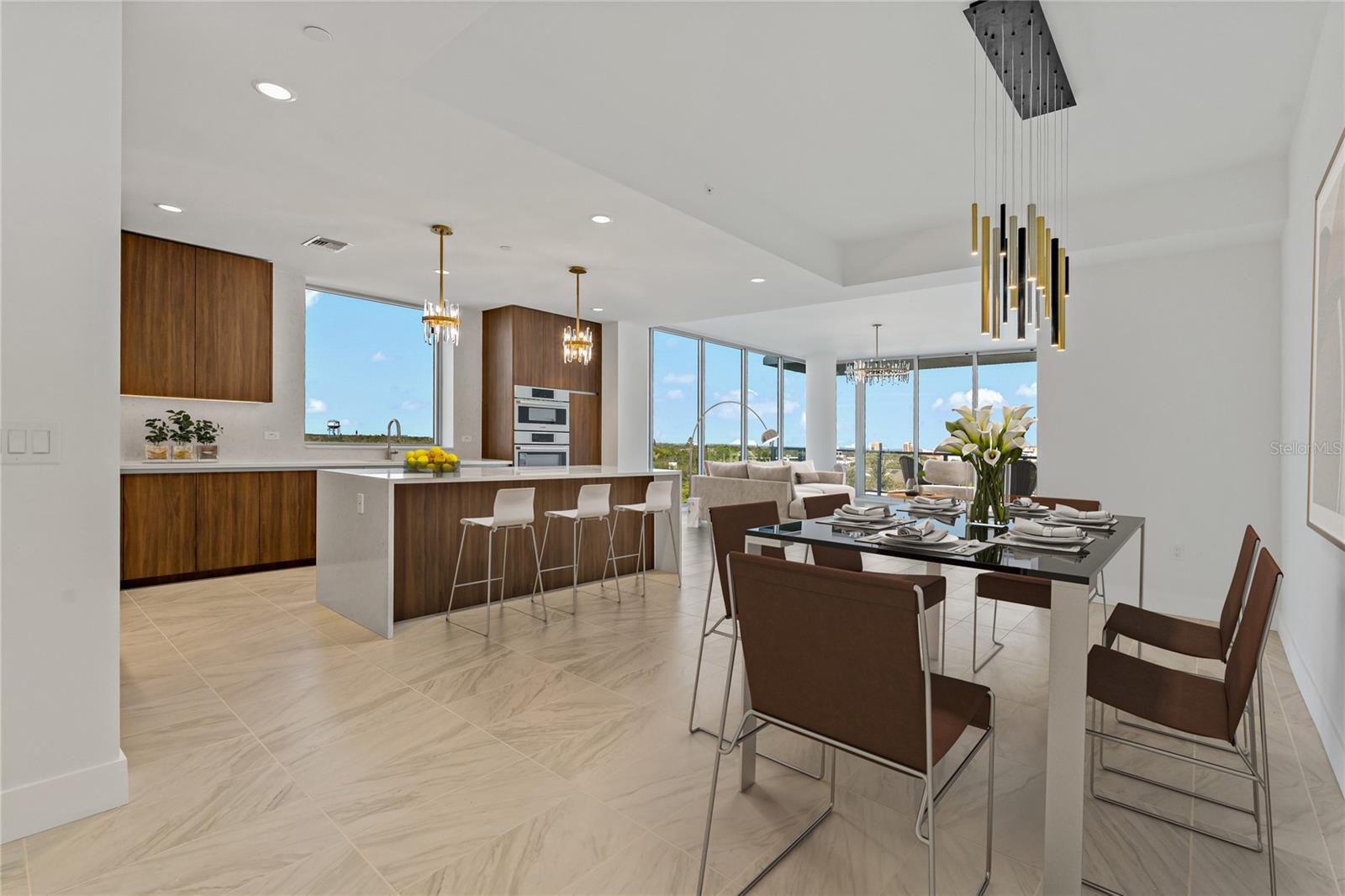 Image 5 of 53 For 777 3rd Avenue N 803