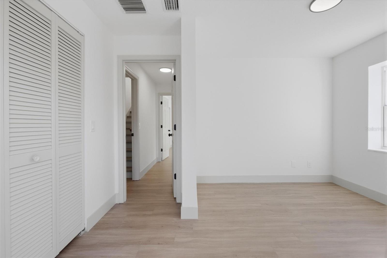 Image 18 of 26 For 250 Deerfoot Road