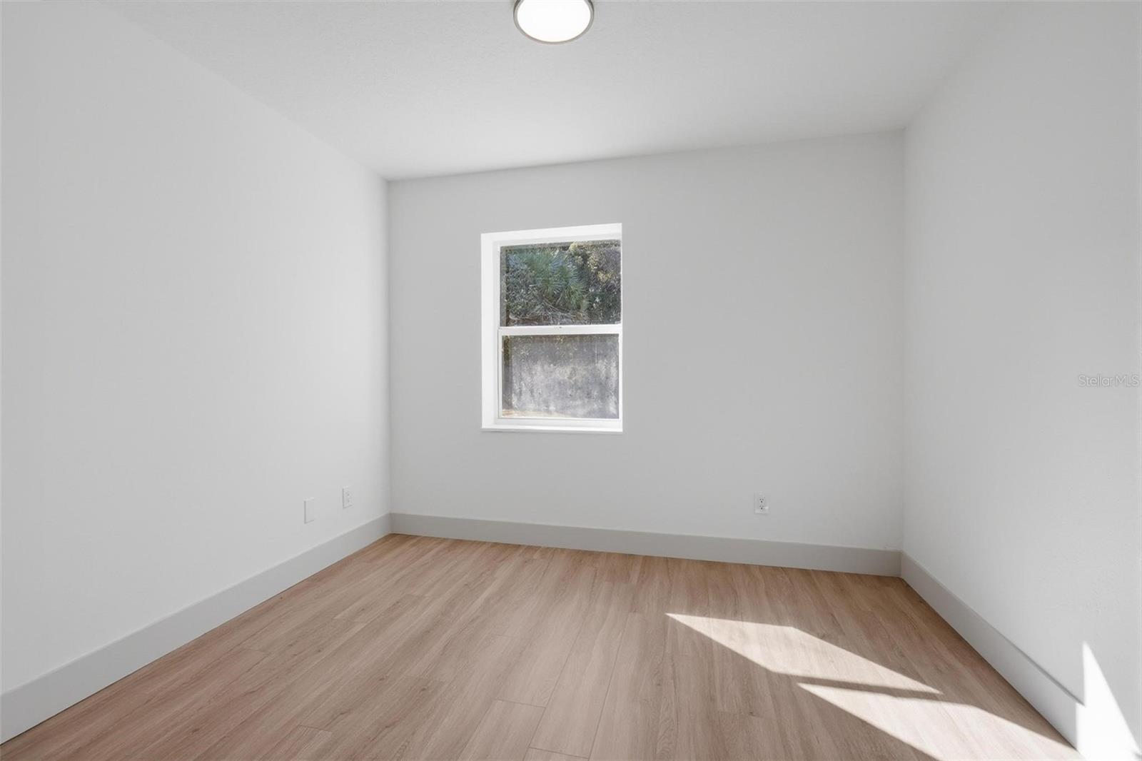 Image 20 of 26 For 250 Deerfoot Road