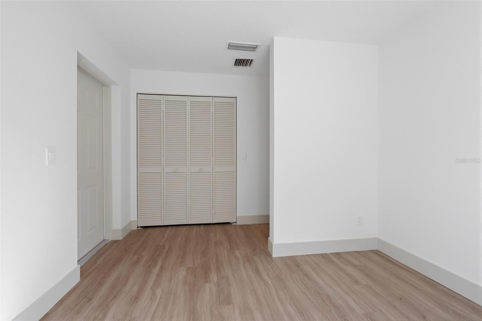 Image 22 of 26 For 250 Deerfoot Road