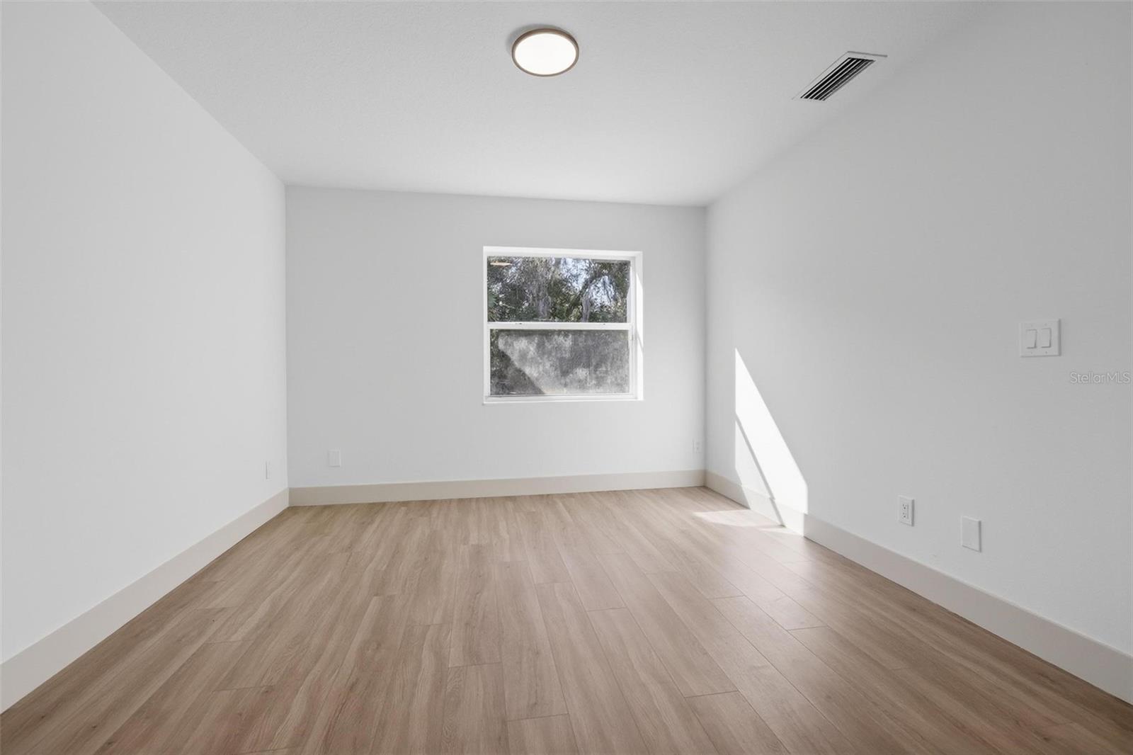 Image 23 of 26 For 250 Deerfoot Road