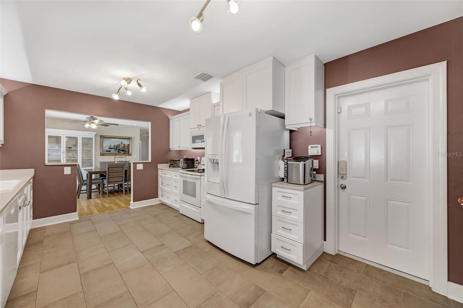 Image 19 of 64 For 3067 Kapok Kove Drive